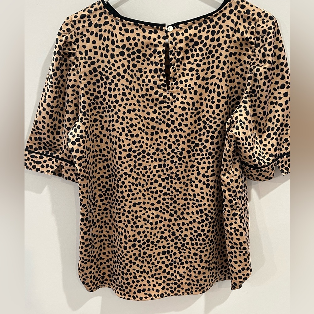 Dotted Puff Sleeve Top - Picture 3 of 3